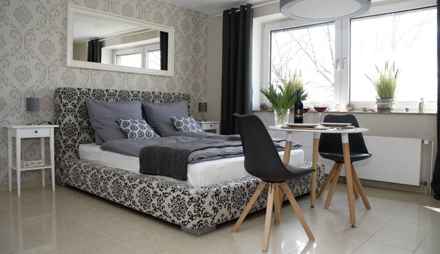 ELBQUARTIER | Charming apartment with elevator right in the center