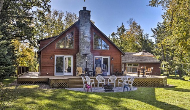 Elcho Escape w/Private Dock on Post Lake!