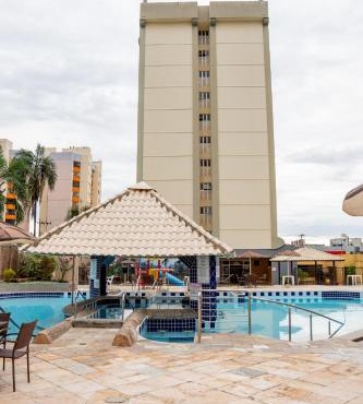 Eldorado Flat Service Host Hub | Localização Top em frente ao Clube Privé