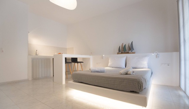 Eleana Studios