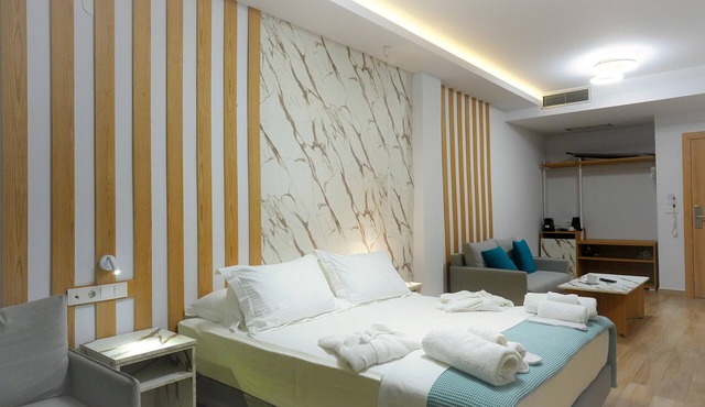 Electra Suites
