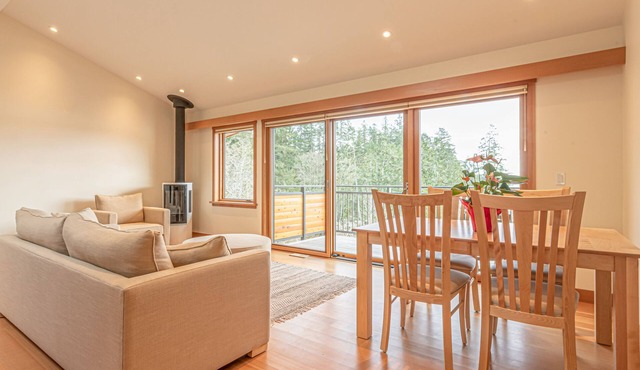 Elegant 2-bedroom apartment on Salt Spring Island, with ocean-view deck.