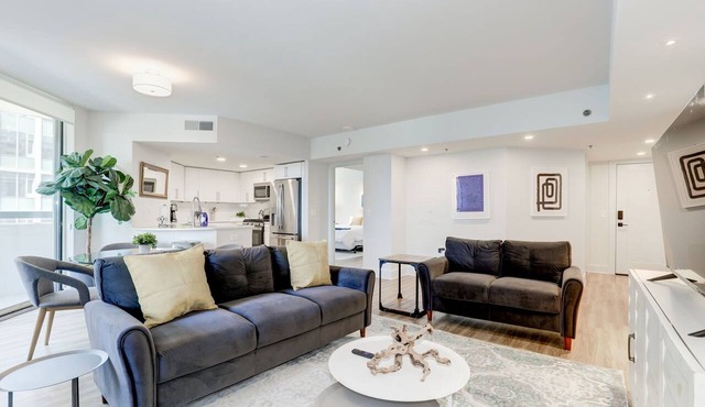 Elegant 2BR Apartment Minutes From DC
