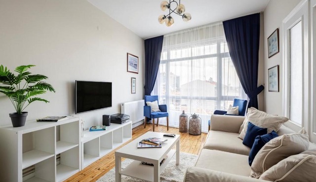 Elegant 3BD Bosphorus Views Chic Kadıkoy Home #384