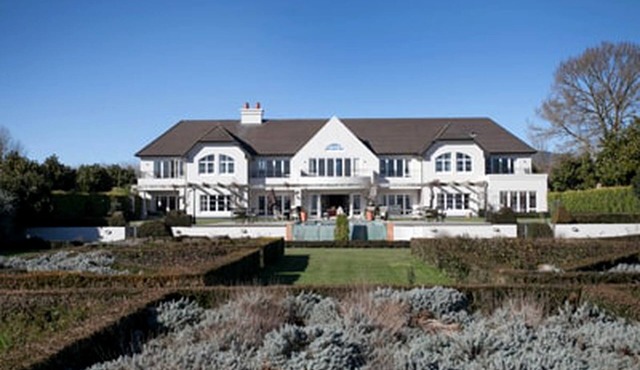 Elegant Accommodation for a Getaway near Lake Karapiro in Cambridge, North Island