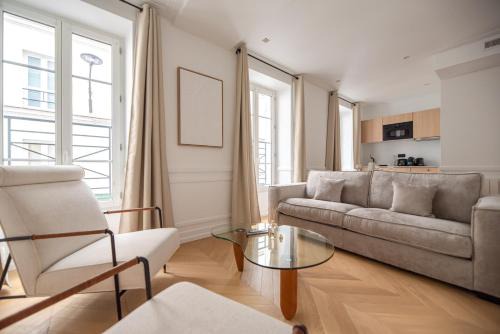 Elegant Apartment in Central Paris - with AC