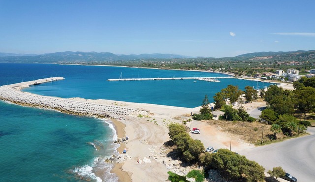Elegant Beach Hotel