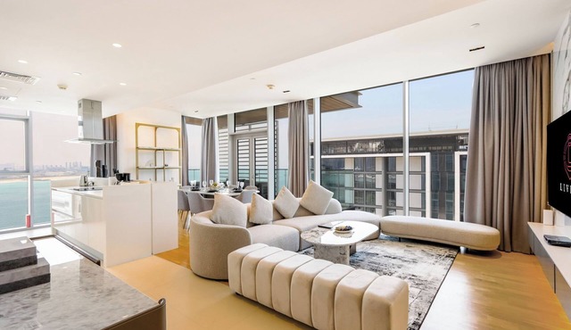 Elegant Bluewaters 3BR+maid's w Sea View