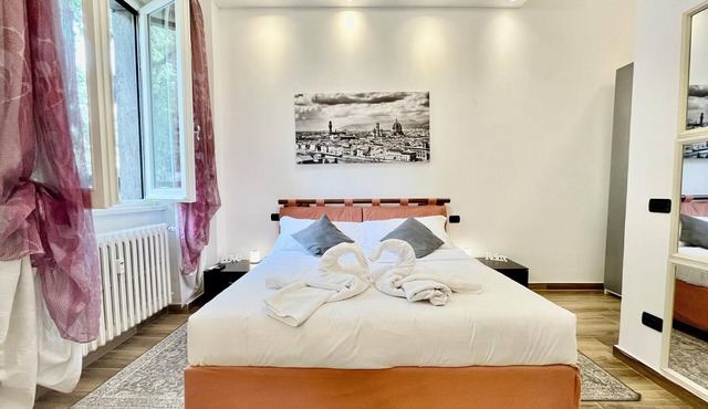 Elegant Centrally-Located Suite in Florence