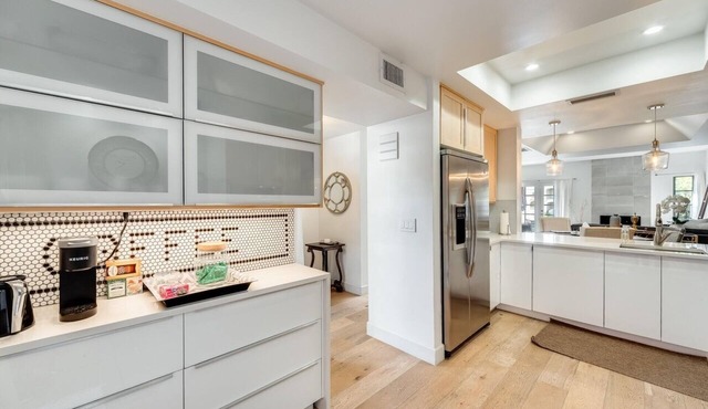 Elegant & Charming Townhome in the iconic Arizona Biltmore Estates
