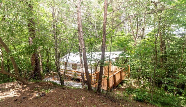 Elegant Copperhill Accommodation Perfect for Luxury Camping in Tennessee