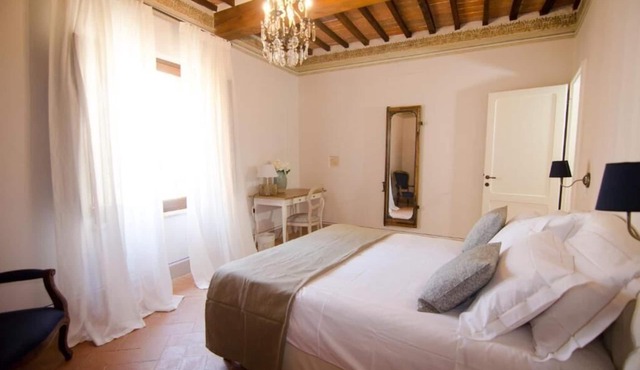 Elegant juniper suite with possibility of third bed