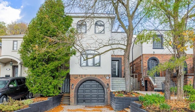 Elegant & Modern 4-Bedroom Retreat in Forest Hill