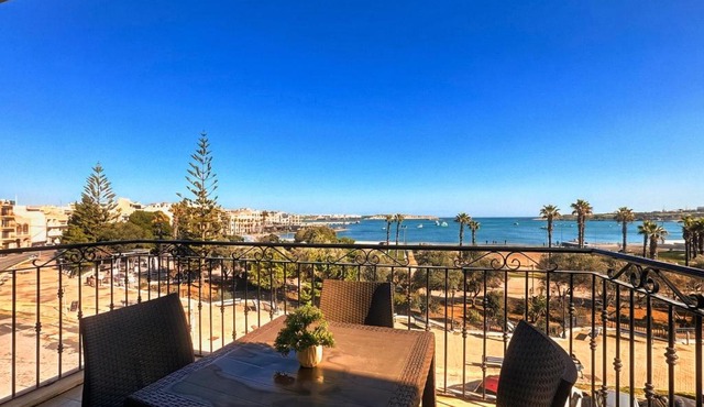 Elegant Seafront Duplex with Stunning Panoramic Views
