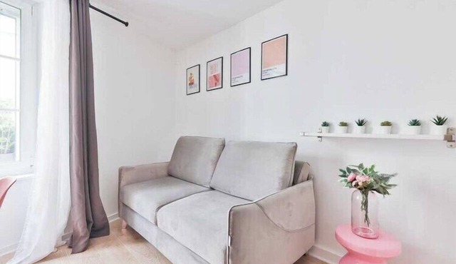 Elegant Stay Steps from Jardin du Luxembourg