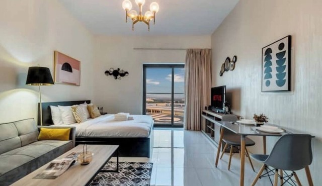 Elegant Studio with Balcony in Liwan – Ideal for Long Stays in Dubai