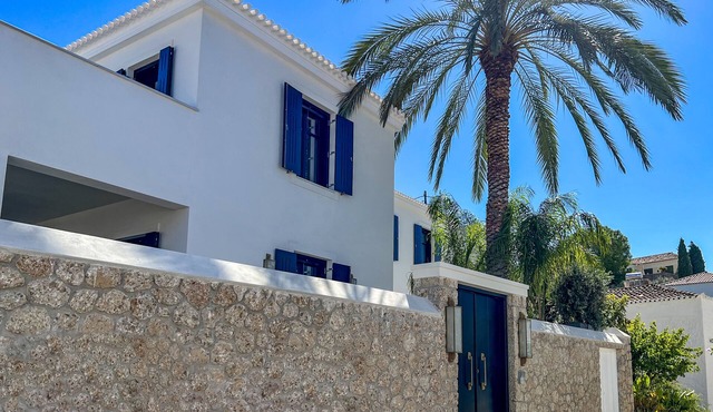 ELEGANT VILLA