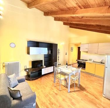 Elegante loft nel centro storico di Savigliano