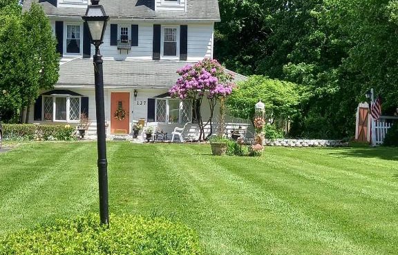 Elegantly English Catskills