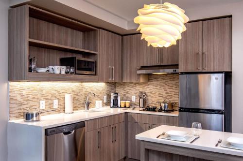 Element by Marriott Hampton Peninsula Town Center