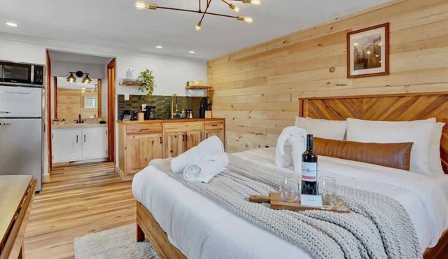 Elements Pocono Cabin | Pickleball | Firepits