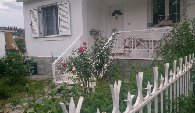 ELENI'S VILLAGE RELAXATION HOME