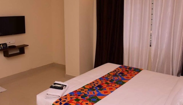 Elephant Suites Brookefield # 19