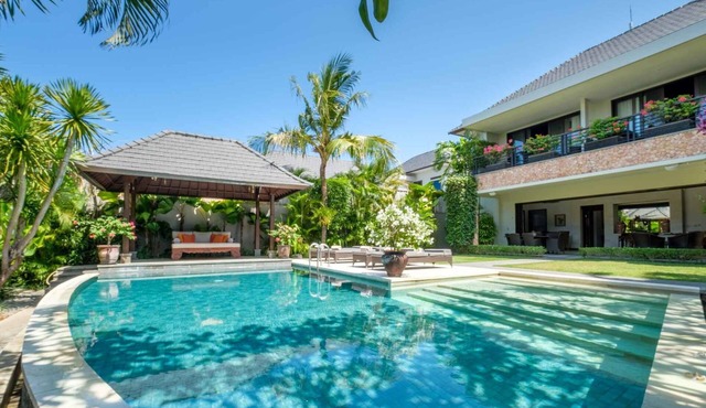 Eleven Kejora - Beachfront Estate - The Best Location in Sanur