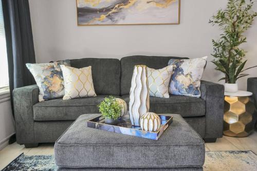 Elgin Oasis Suite A