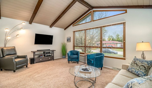 Elgin Rental- Greenridge