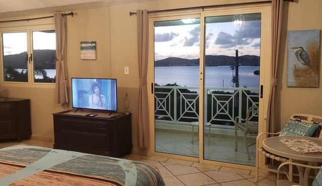 Eli-Mar Bay View Studio