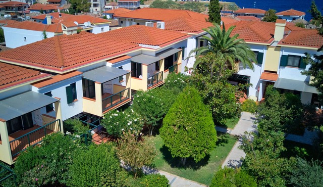 Elia Apartments