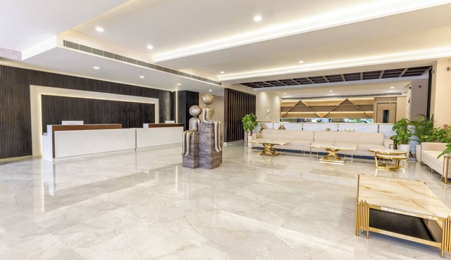 Elinor Hotel