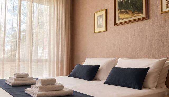 Elios Apartment – Quiet Retreat 300 meters from the historic center