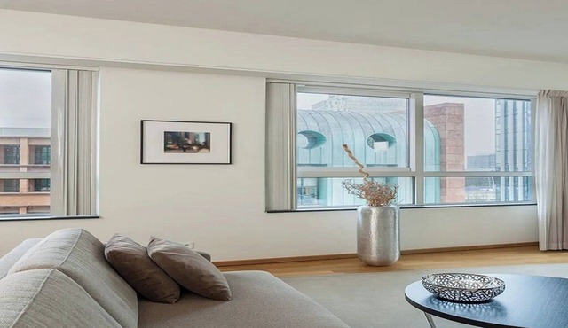 Elite Executive Apartment with Top-Tier Amenities in Claude Debussylaan