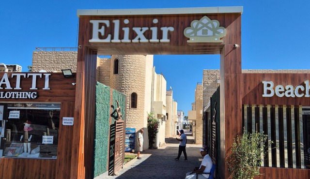 Elixir Beach Resort Hurghada