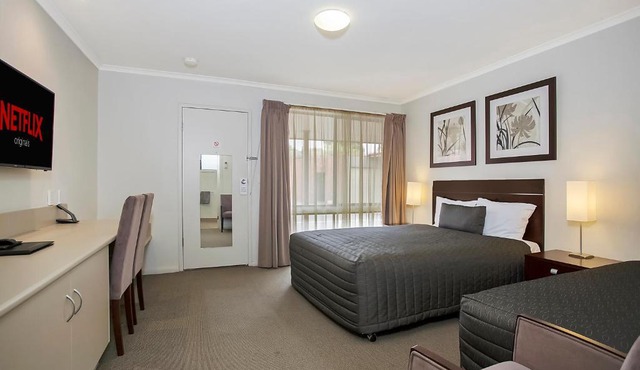 Elm Tree Motel