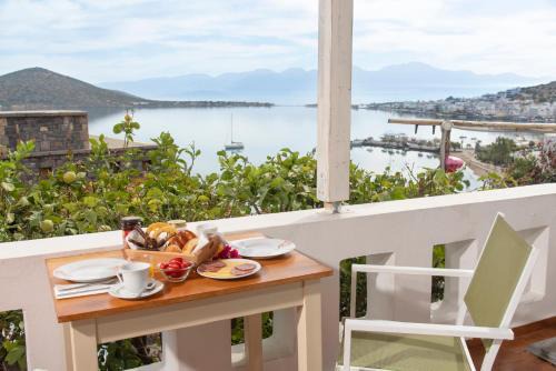 Elounda Summer Apt
