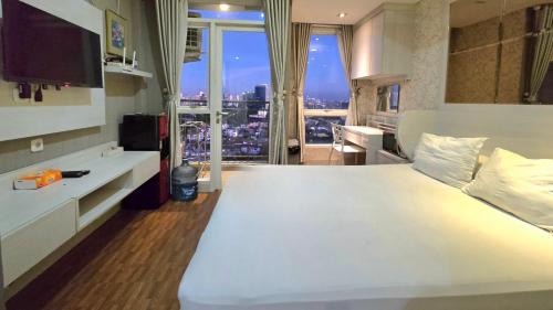 Elpis Residence Studio Apartment JiExpo Kemayoran -Min Stay 3 nights-