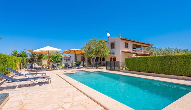 ELS XIPRERS - Beautiful country house with private pool and WiFi