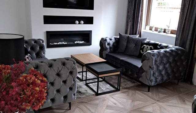 Elsdorf Stay Villa with large garden