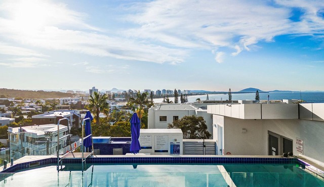 Elysee Beachside 2 Bedroom Apartment