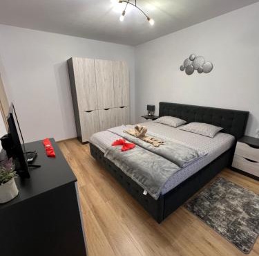 Emanuela Apartments