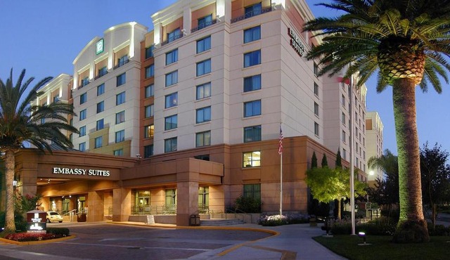 Embassy Suites by Hilton Sacramento Riverfront Promenade