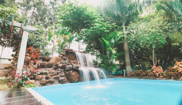 Emerald - 2BR Pool Villa Near Airport