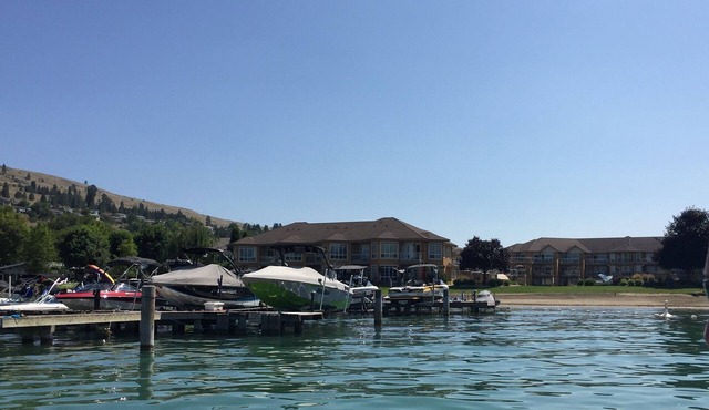 Emerald Beach Villas 3 BD Lakefront Condo & Boat Slip, Wood Lake, Lake Country