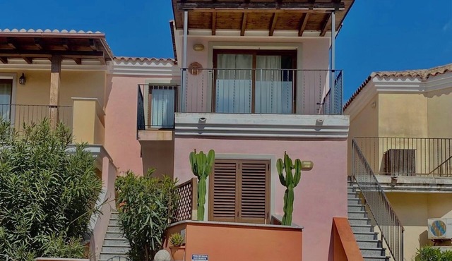 "Emerald Coast: unforgettable vacations in Sardinia" Riní House