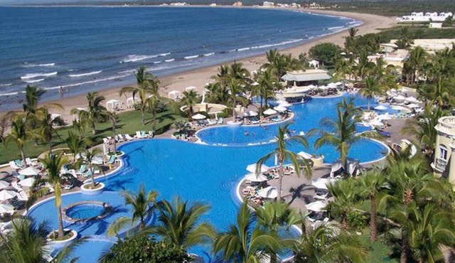 Emerald Estates Holiday Villa–Christmas & New Year Escape with Private Pool&Spa!
