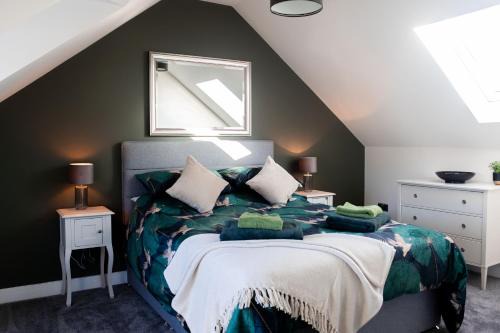 Emerald Lodge