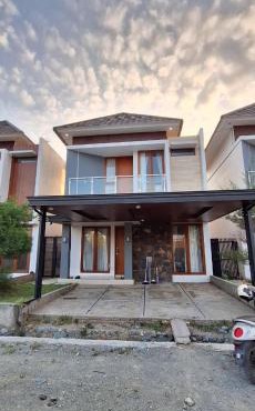 Emerald Villa